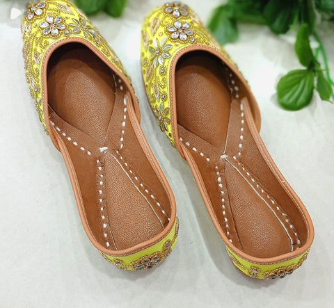 Charming Yellow Color Pure Leather Hand Embroidery Work with Double Cushion and Extra Mirror Work Punjabi Jutti