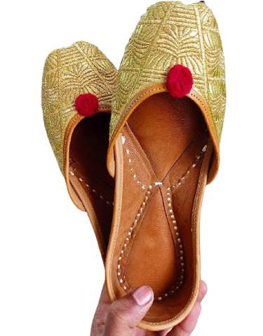 Gorgeous Yellow Color Pure Leather Hand Embroidery Work with Double Cushion Punjabi Jutti