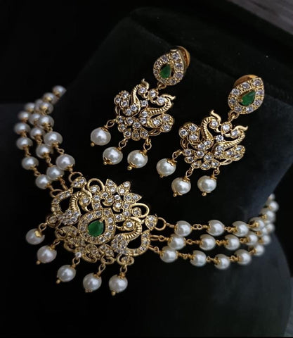 Party Wear Green & White kundan along with beads work Necklace with Earrings
