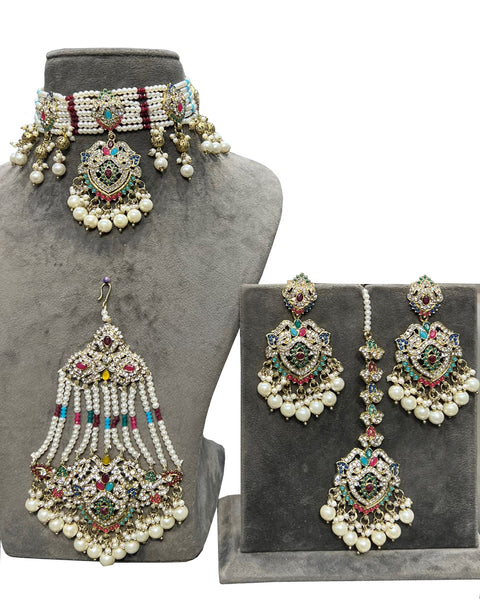 Party Wear White kundan along with beads work Necklace with Earrings
