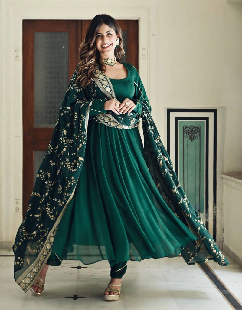 Green embroidered anarkali gown with dupatta Design by Pleats by Kaksha &  Dimple at Pernia's Pop Up Shop 2024