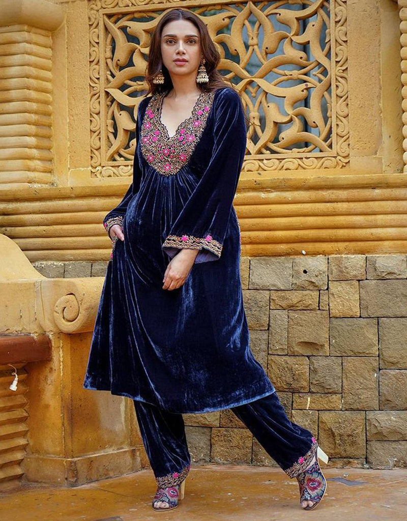 Navy Blue Zardozi Silk Velvet Kashmiri Kurta Set – Sulbha Fashions