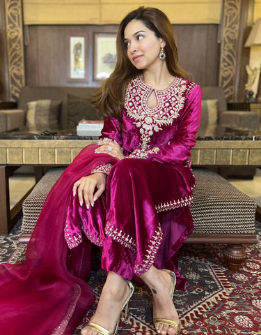 Pakistani Salwar Suits &amp; Dresses