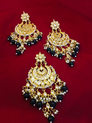 Black And Silver Penant With Earrings