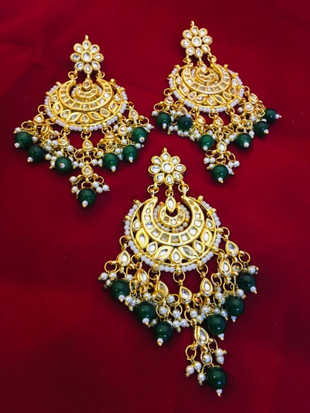 Green And Silver Penant With Earrings