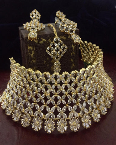 Gold Finished Crystal Stone Choker Set