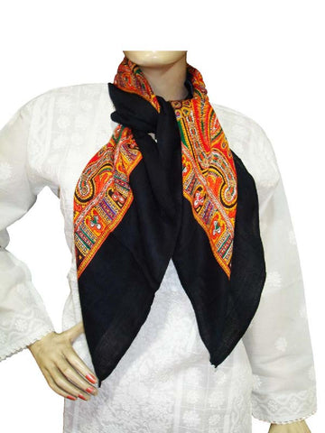 Shawls / Stoles / Scarves
