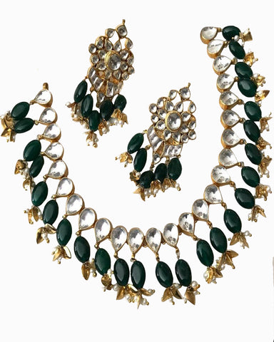 Gold Finished Kundan Emerald Pippal Patti Necklace Set
