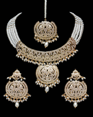 Golden Jadau Necklace Set