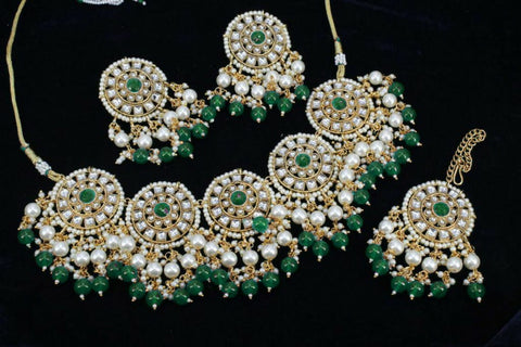 Beautiful High Quality White Color Dabi Kundan Necklace with Extra Green Color Pearls