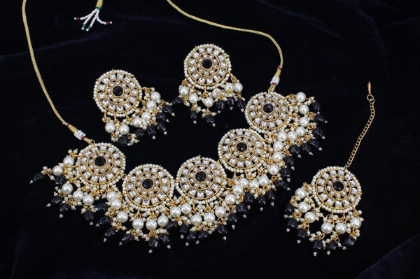 Beautiful High Quality White Color Dabi Kundan Necklace with Extra Black Color Pearls