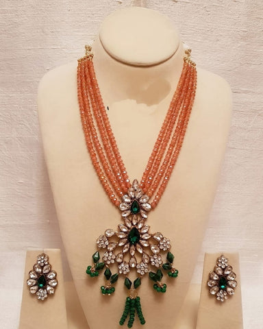 Beautiful Mixture of Subtle Golden and Basil Green Color Pearls Necklace for Special Occasion