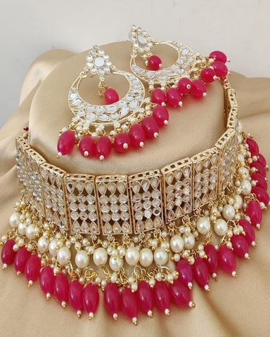 Beautiful Golden and Red Color Diamond Mirrors Choker Necklace and Charming Earrings for Special Occasion