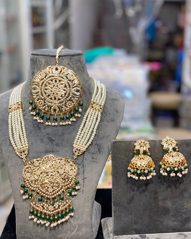 Beautiful Golden and Green Color Necklace, Earrings for Special Occasion