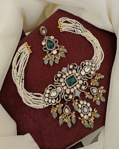 Party Wear Victorian Chocker Necklace with Earrings