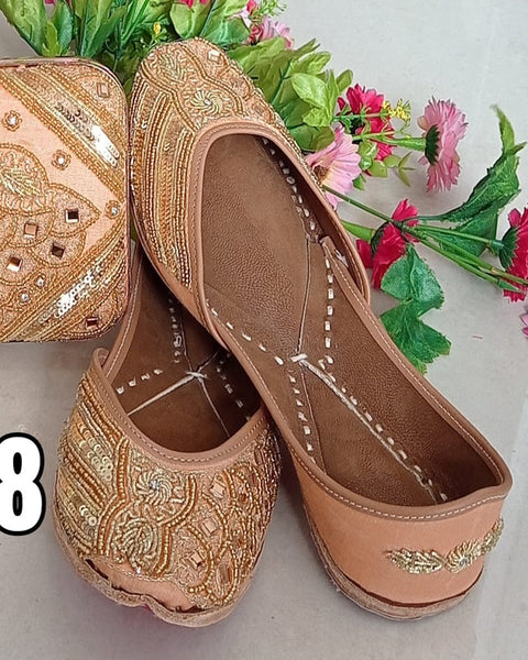 Beautiful Light Pink Color Pure Leather Hand Embroidery Work with Double Cushion Punjabi Jutti