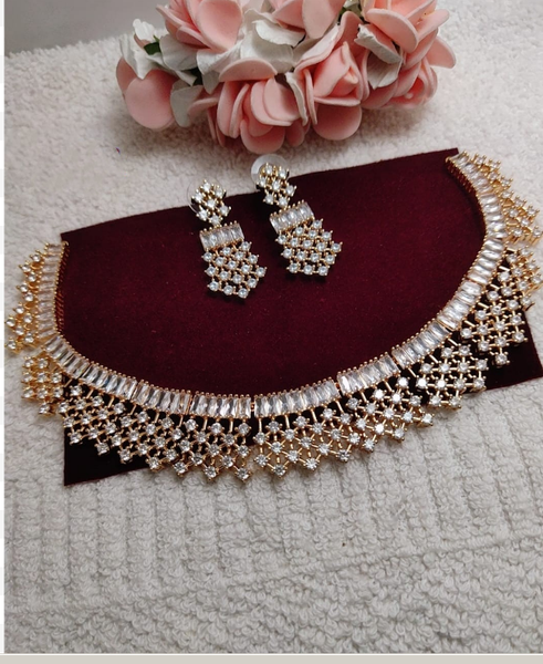 Charming High Quality Necklace with Jhumka for Special Occasion