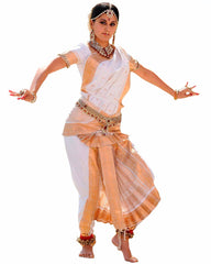 modern mohiniyattam dress White Silk Mohiniyattam Dance Dress